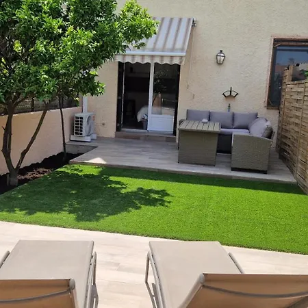 Avec Jardin Privatif Apartment *