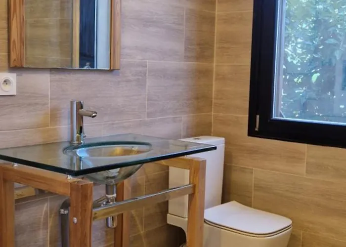 Apartment Avec Jardin Privatif *